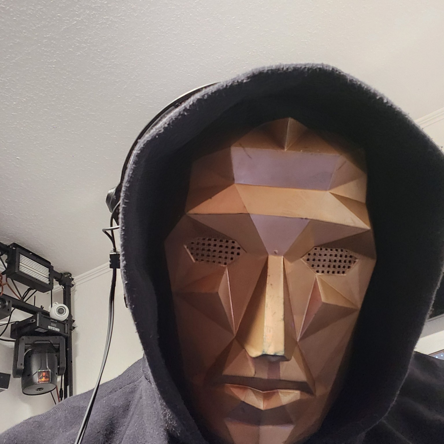 DJ DenMay Bronze-Maske